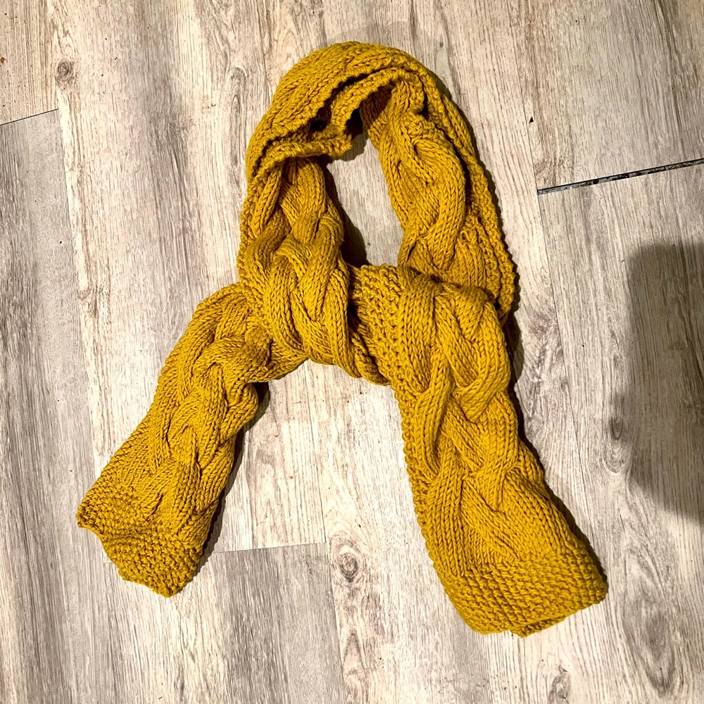 Mustard Yellow cable knit J.Crew scarf